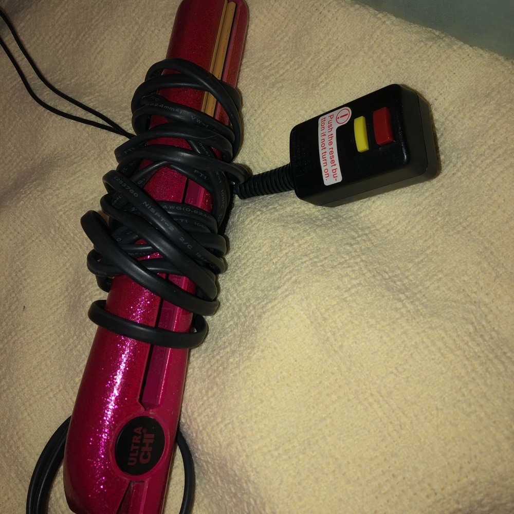 Ultra Chi straightener
